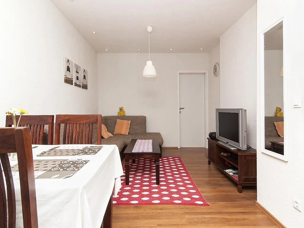 Old Town Apartment 91 Pula 0*,